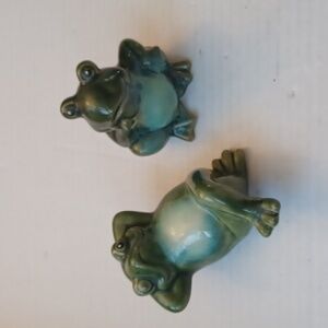 4/$40 Two Frog Figurines